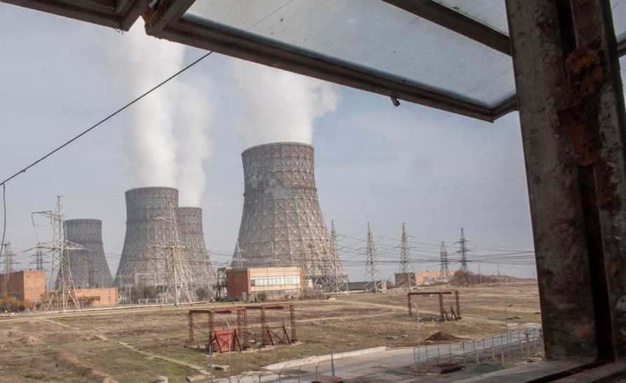La central nuclear de Armenia de Metsamor se encuentra a unos 30 kilómetros al oeste de Ereván.