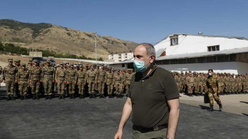 Pashinyan instó a mantener a Turquía de cualquier posible interferencia en el conflicto de Karabaj