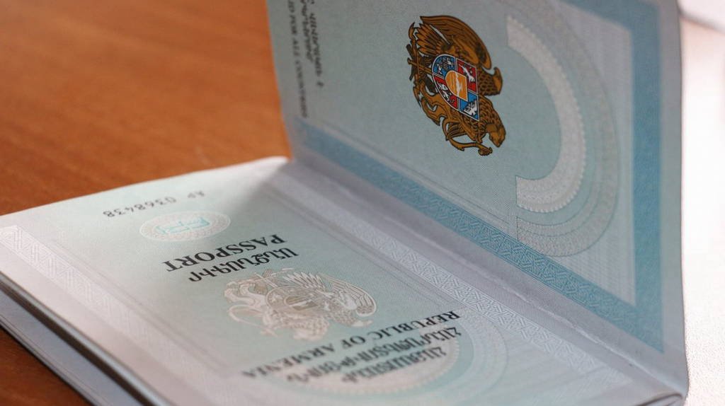 157.269 personas más pidieron tener el pasaporte armenio respecto a 2021