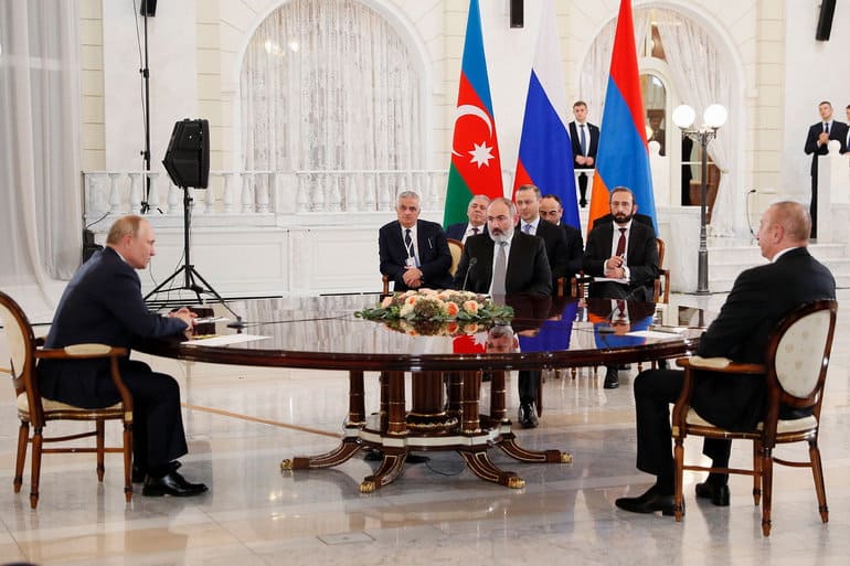 Armenia y Azerbaiyán acordaron abstenerse del uso de la fuerza - declaración conjunta