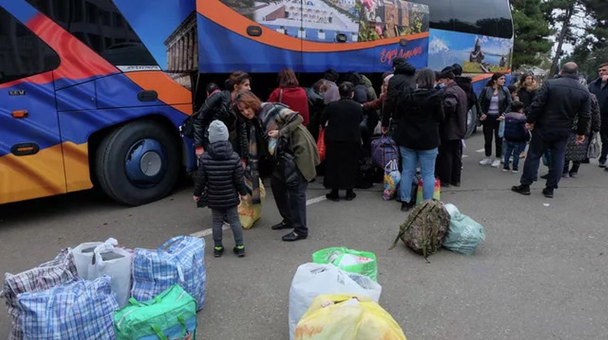 Más de1.500 desplazadas por la fuerza entraron en Armenia desde Karabaj