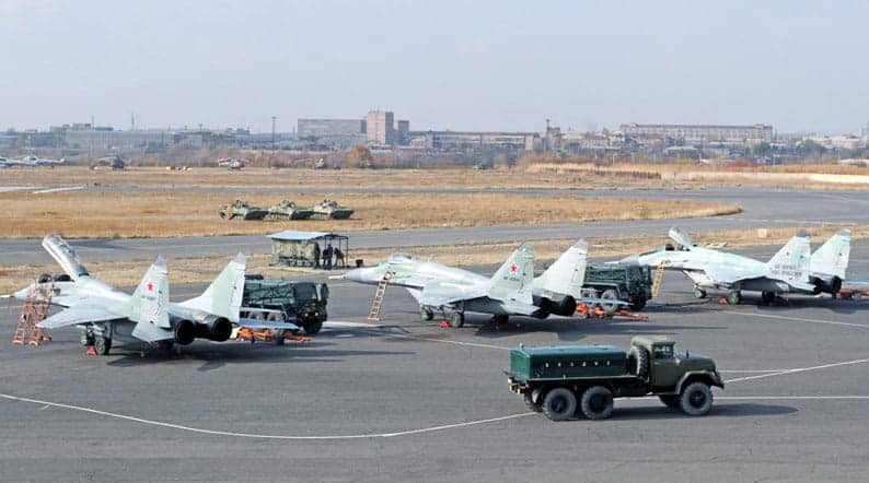 Rusia transfirió al menos 13 cazas MiG-29 a Armenia