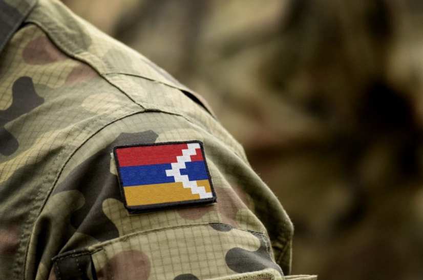 Las tropas rusas de paz no tienen mandato. Artsaj necesita un ejército