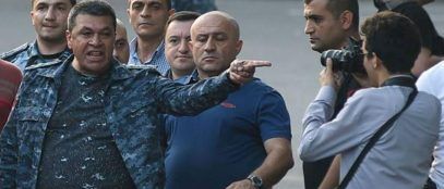 Vladimir Gasparyan amenazó con atropellar a periodistas con su cuadriciclo